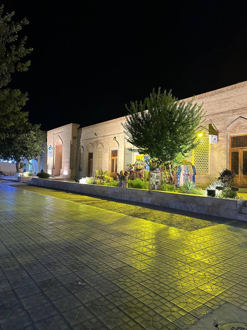 Munis Hotel Buchara Exteriör bild