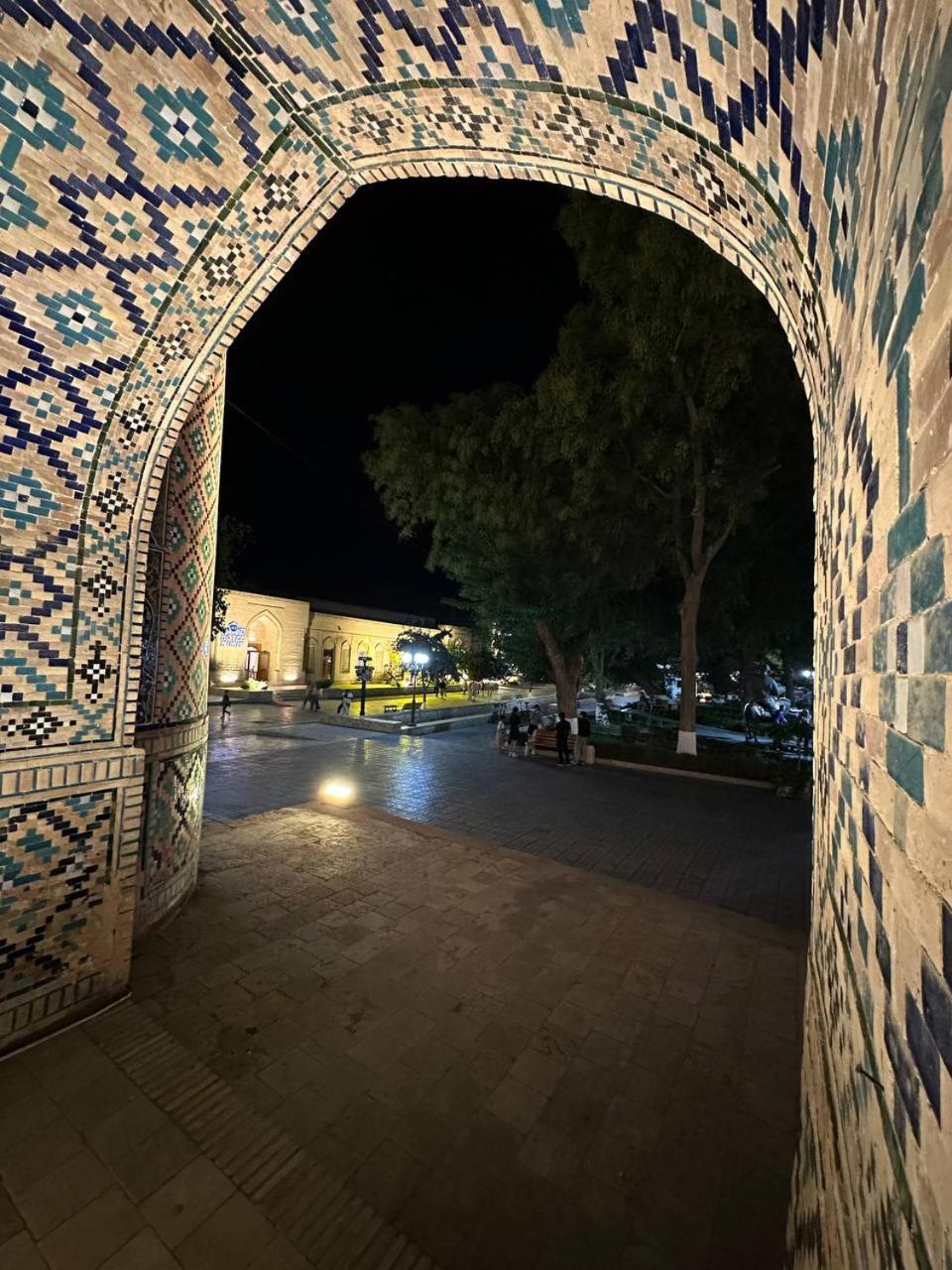 Munis Hotel Buchara Exteriör bild